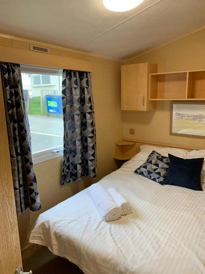 Newquay Bay Porth Caravan New Quay Exterior foto