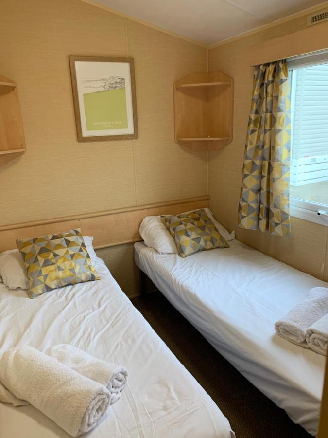Newquay Bay Porth Caravan New Quay Exterior foto