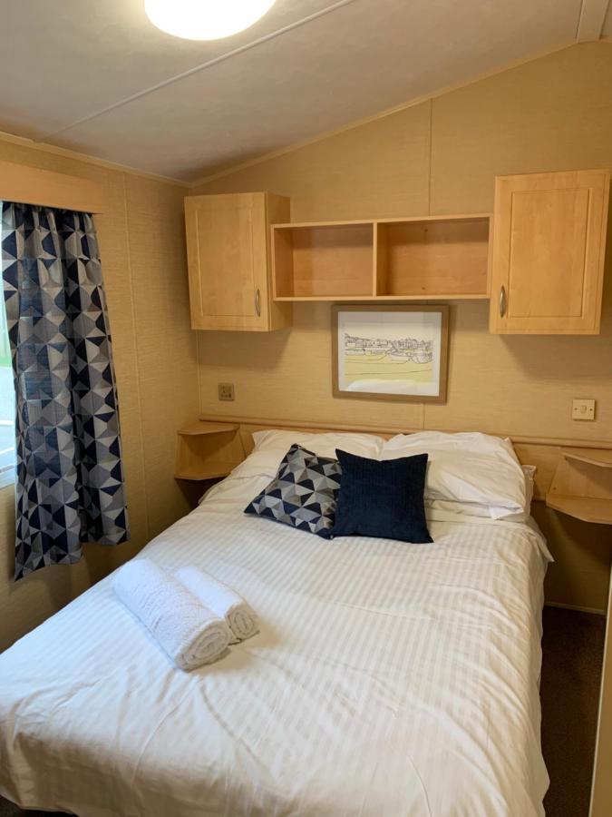 Newquay Bay Porth Caravan New Quay Exterior foto