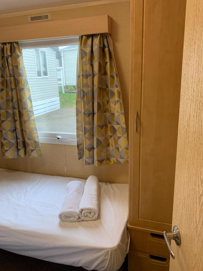 Newquay Bay Porth Caravan New Quay Exterior foto