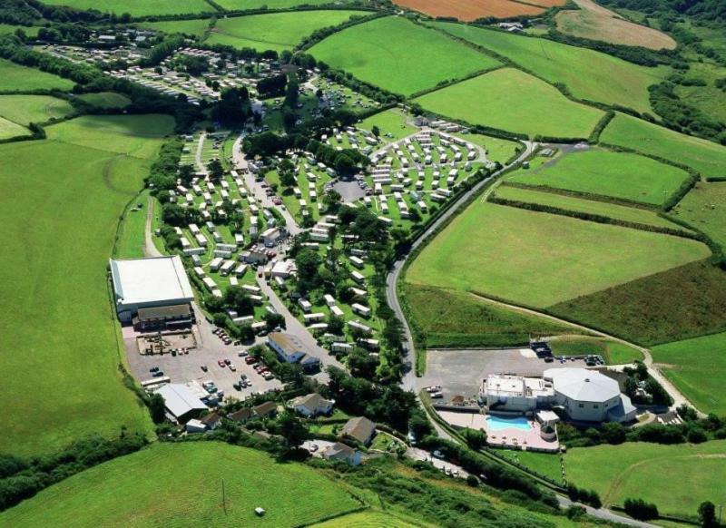 Newquay Bay Porth Caravan New Quay Exterior foto